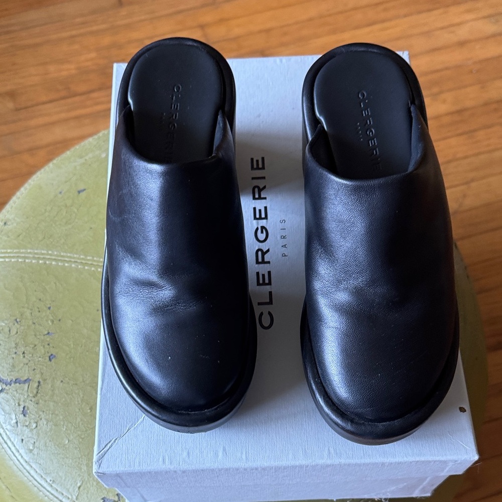 Robert Clergerie Women’s  Black Leather Slides